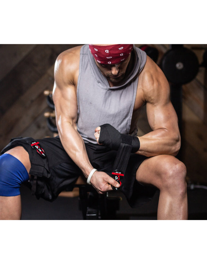 Man wrapping Hand Wraps